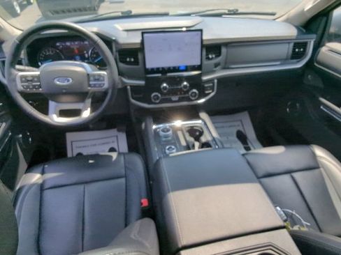Used 2023 Ford Expedition Max XLT AWD/4WD image 16
