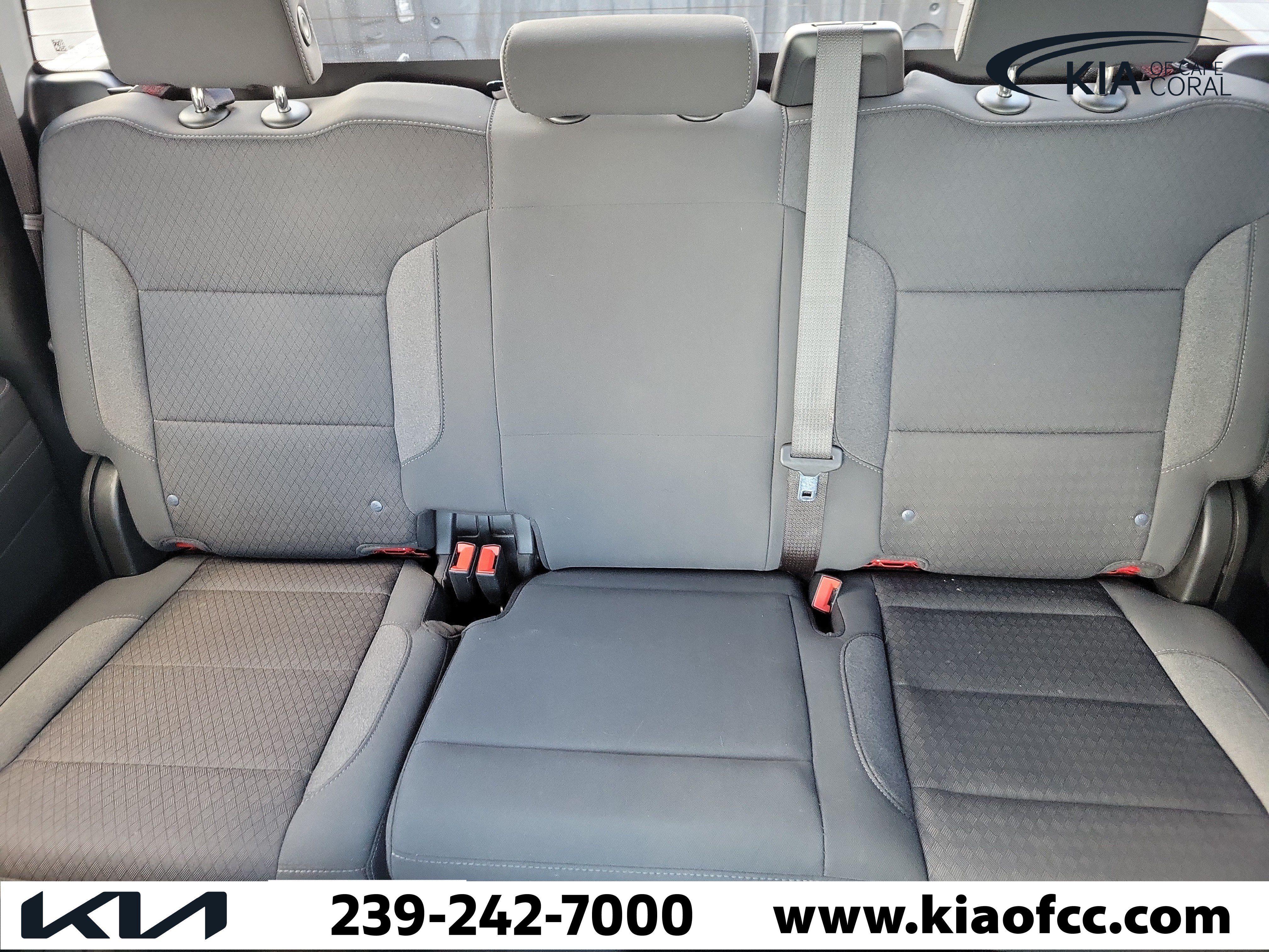 Used 2022 Chevrolet Silverado 1500 LT AWD/4WD image 30