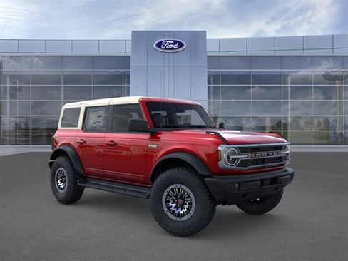 New 2026 Ford Bronco Outer Banks w/ Sasquatch Package AWD/4WD image 7