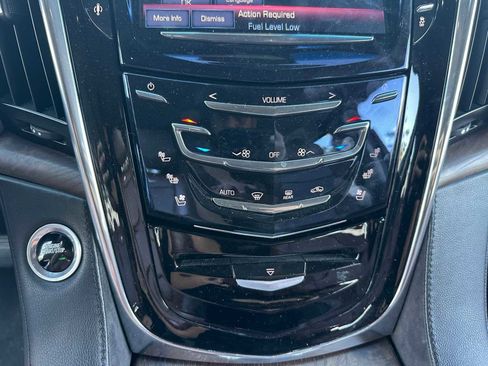 Used 2016 Cadillac Escalade ESV Premium image 17