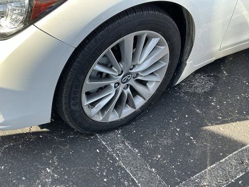 Used 2021 INFINITI Q50 Luxe w/ Seat & Sound Package image 13