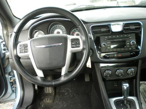 Used 2012 Chrysler 200 Touring image 10