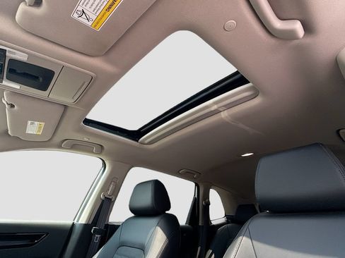 Used 2024 Honda CR-V EX-L image 16