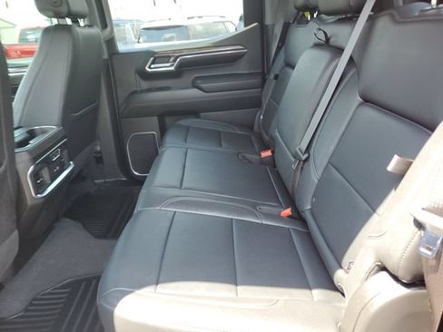 Used 2023 Chevrolet Silverado 1500 LTZ w/ Technology Package AWD/4WD image 13