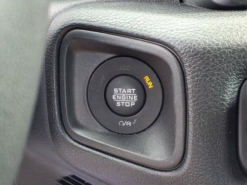 Used 2024 Jeep Wrangler Unlimited AWD/4WD image 10