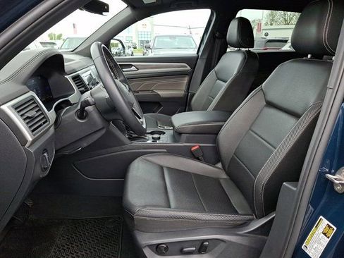 Certified 2023 Volkswagen Atlas Cross Sport SE AWD/4WD image 17