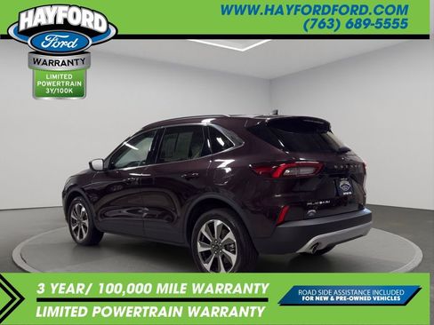 Used 2023 Ford Escape Platinum image 5