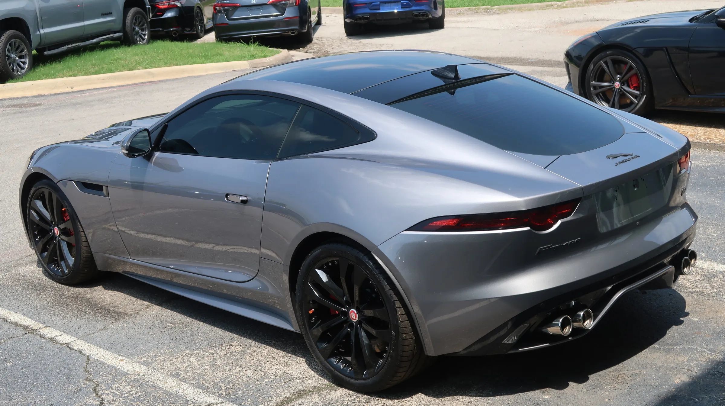 Used 2020 Jaguar F-TYPE R AWD/4WD image 13