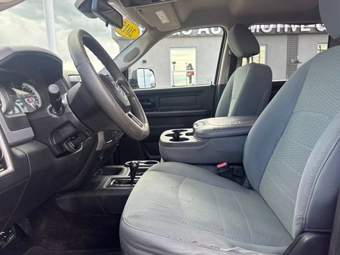 Used 2015 RAM 2500 Tradesman w/ Chrome Appearance Group AWD/4WD image 9