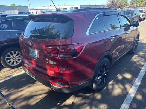 Used 2020 Kia Sorento S AWD/4WD image 3