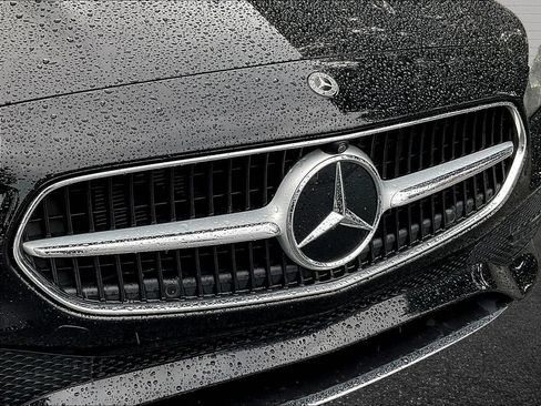 Used 2022 Mercedes-Benz C 300 Sedan w/ Exclusive Trim Package image 24