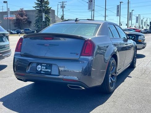 Used 2021 Chrysler 300 S w/ S Model Appearance Package RWD image 7