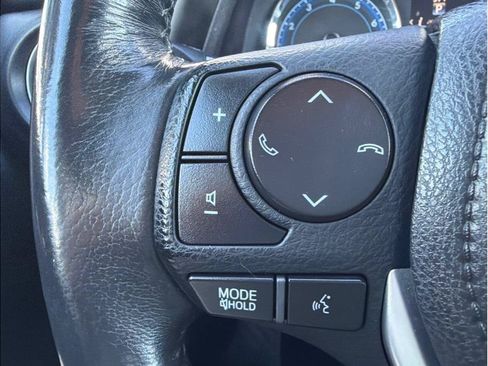 Used 2017 Toyota Corolla SE FWD image 17