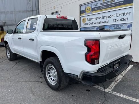Used 2023 Chevrolet Colorado W/T RWD image 3