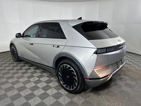 Used 2023 Hyundai Ioniq 5 Limited image 5