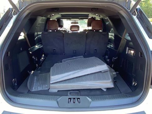 Certified 2022 Ford Explorer Platinum w/ Equipment Group 601A image 13