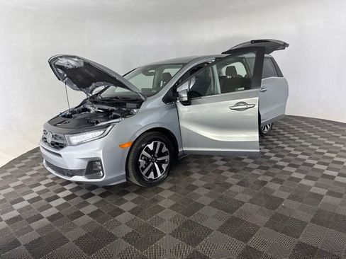 Certified 2025 Honda Odyssey EX-L image 12