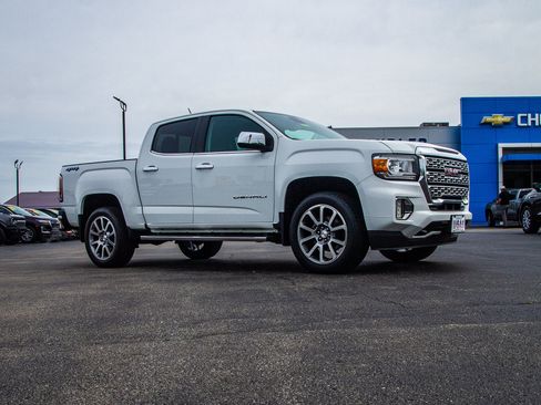 Used 2022 GMC Canyon Denali AWD/4WD image 9