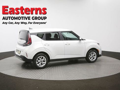 Used 2024 Kia Soul LX w/ Option Group 015 FWD image 40