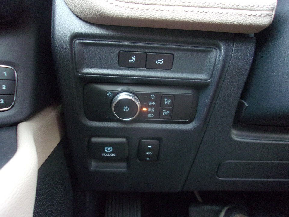 Used 2022 Ford Expedition Limited AWD/4WD image 22