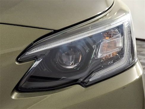 Used 2020 Subaru Outback Premium image 12
