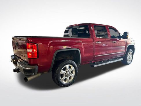 Used 2019 GMC Sierra 2500 SLT w/ Duramax Plus Package AWD/4WD image 5