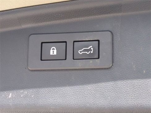 Used 2020 Subaru Outback Limited w/ Popular Package #2 image 15