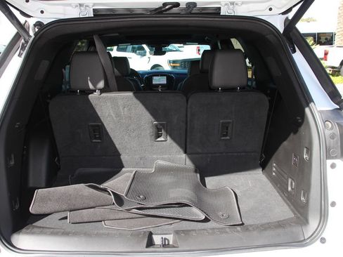 Used 2023 Chevrolet Traverse High Country AWD/4WD image 24