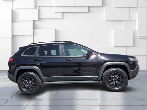 Used 2022 Jeep Cherokee Trailhawk w/ Sound & Nav Group AWD/4WD image 4