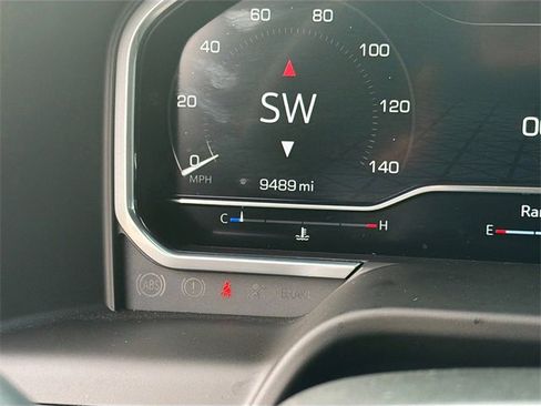 Used 2025 GMC Sierra 2500 AT4 w/ AT4 Premium Plus Package image 40