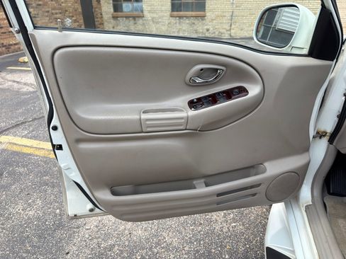 Used 2004 Suzuki XL7 4WD image 24