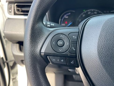 Used 2024 Toyota RAV4 LE image 16