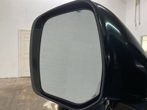 Used 2011 INFINITI QX56 2WD w/ Theater Pkg image 95