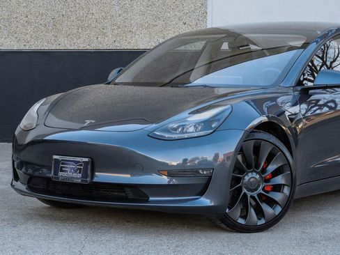 Used 2023 Tesla Model 3 Performance image 5