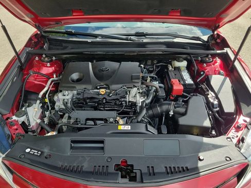 Used 2020 Toyota Camry LE FWD image 33