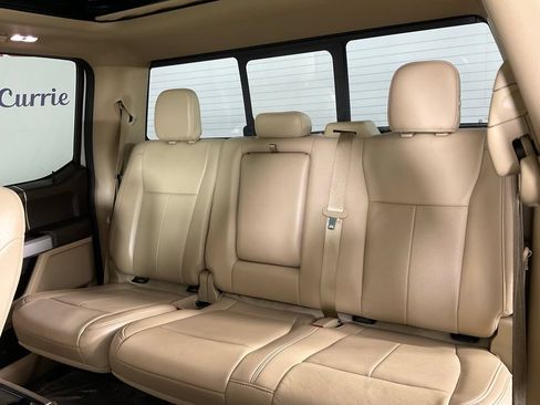 Used 2019 Ford F150 Lariat w/ Equipment Group 502A Luxury AWD/4WD image 16