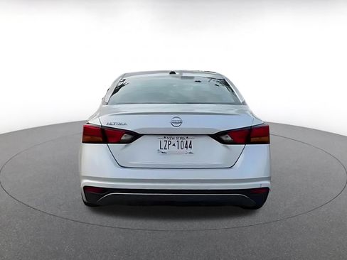 Used 2026 Nissan Altima 2.5 SV FWD image 10