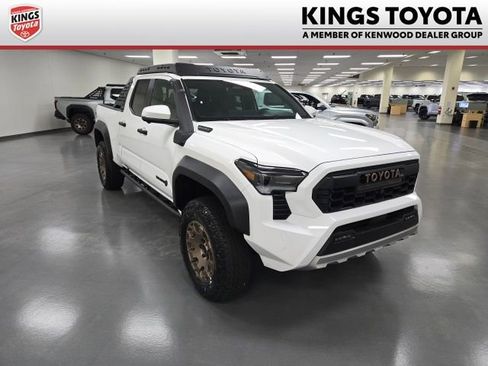 New 2026 Toyota Tacoma 4x4 Double Cab Hybrid image 1