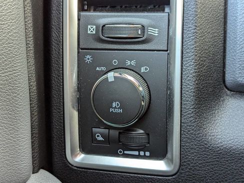 Used 2019 RAM 1500 Big Horn image 27