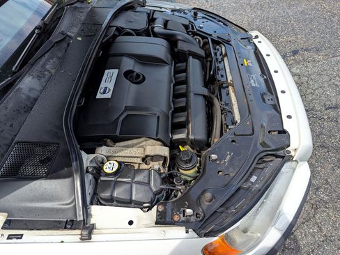 Used 2010 Volvo XC70 3.2 image 52