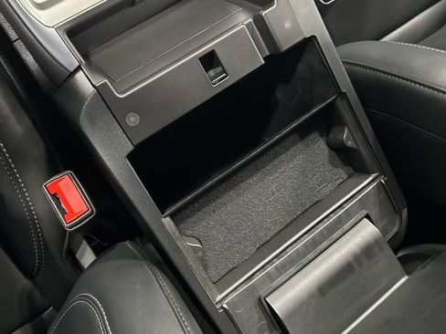 Certified 2023 Ford Explorer XLT w/ Equipment Group 202A image 27