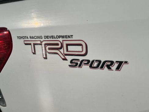 Used 2011 Toyota Tundra Limited image 12