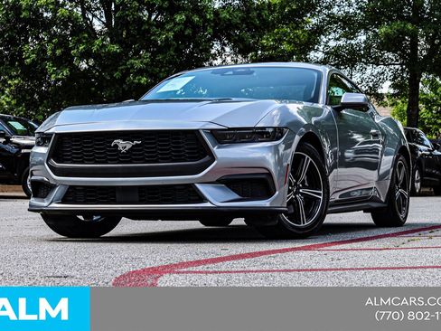 Used 2025 Ford Mustang Premium RWD image 2