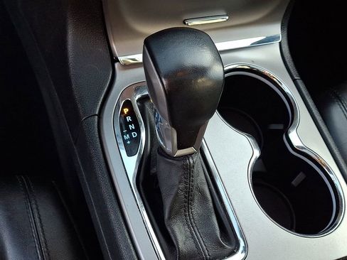 Used 2020 Jeep Grand Cherokee Altitude image 17