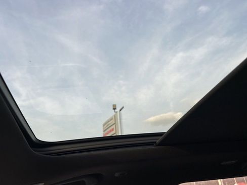 New 2026 Jeep Grand Cherokee Limited image 32