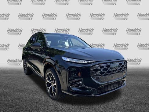 New 2026 Audi Q3 quattro 2.0T AWD/4WD image 2