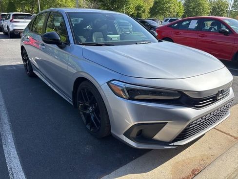 Used 2024 Honda Civic Sport image 8