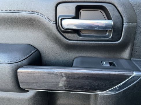 Used 2020 Chevrolet Silverado 2500 LTZ w/ LTZ Premium Package image 14