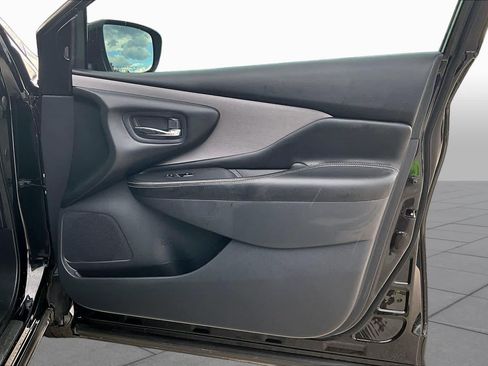 Used 2022 Nissan Murano SV w/ SV Midnight Edition Package FWD image 23