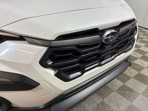 Certified 2025 Subaru Crosstrek 2.5i Limited w/ Crosstrek Mirror Package image 33